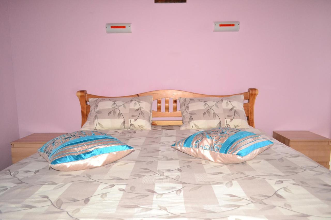 Apartment On Shevchenka Boulevard Ternopil Exterior foto